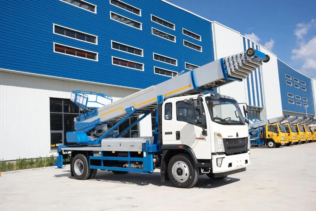 龙海出租云梯车高空作业车 建筑垃圾搬运